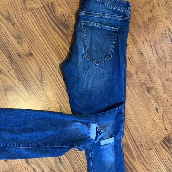 Gap coupe girlfriend blue jeans. Size US 6/28r - Picture 4 of 4